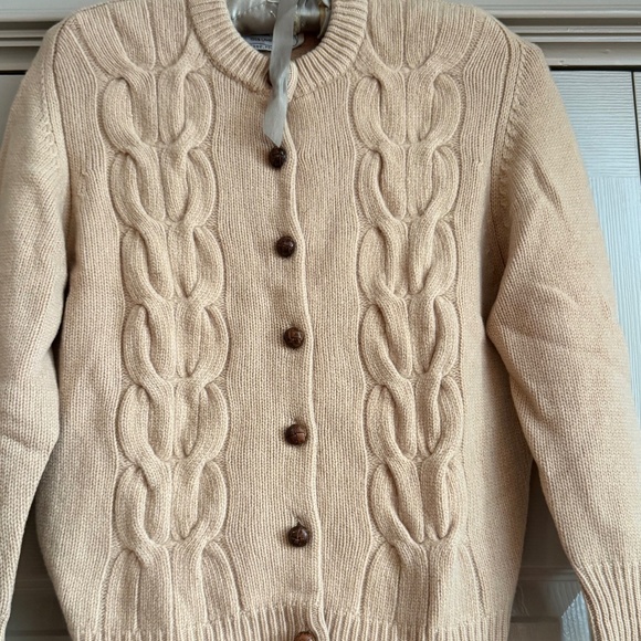 Camelot Vintage Lamb's Wool w/ Leather Button Cardigan - Picture 2 of 6